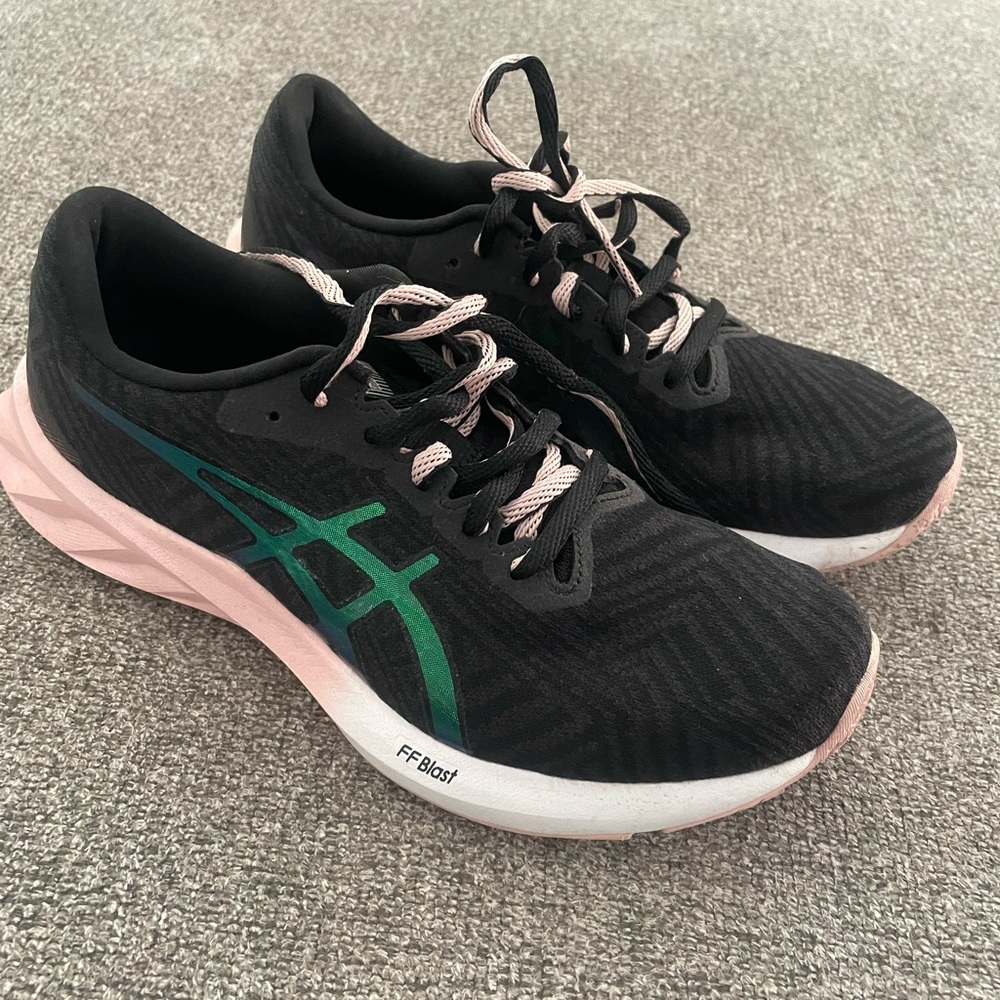 ASICS Roadblast Running Shoes
